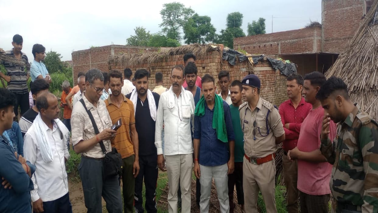 Bijnor News: Leopard attacked a woman in Kiratpur, resentment among the villagers