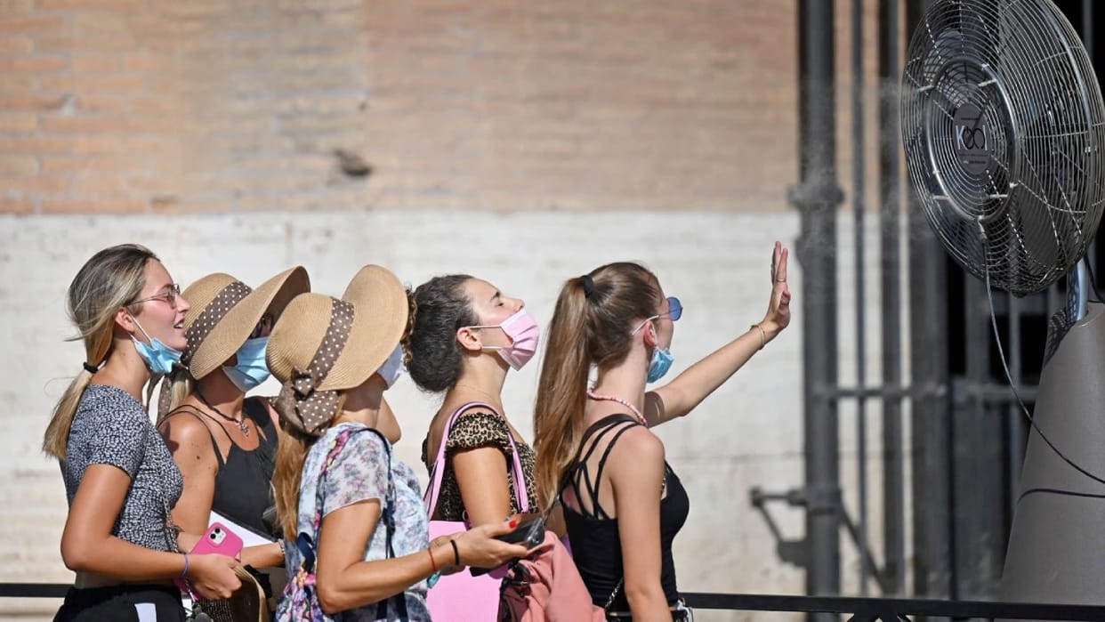 ‘Stay out of sun’: Heat emergency in US as mercury breaches record highs