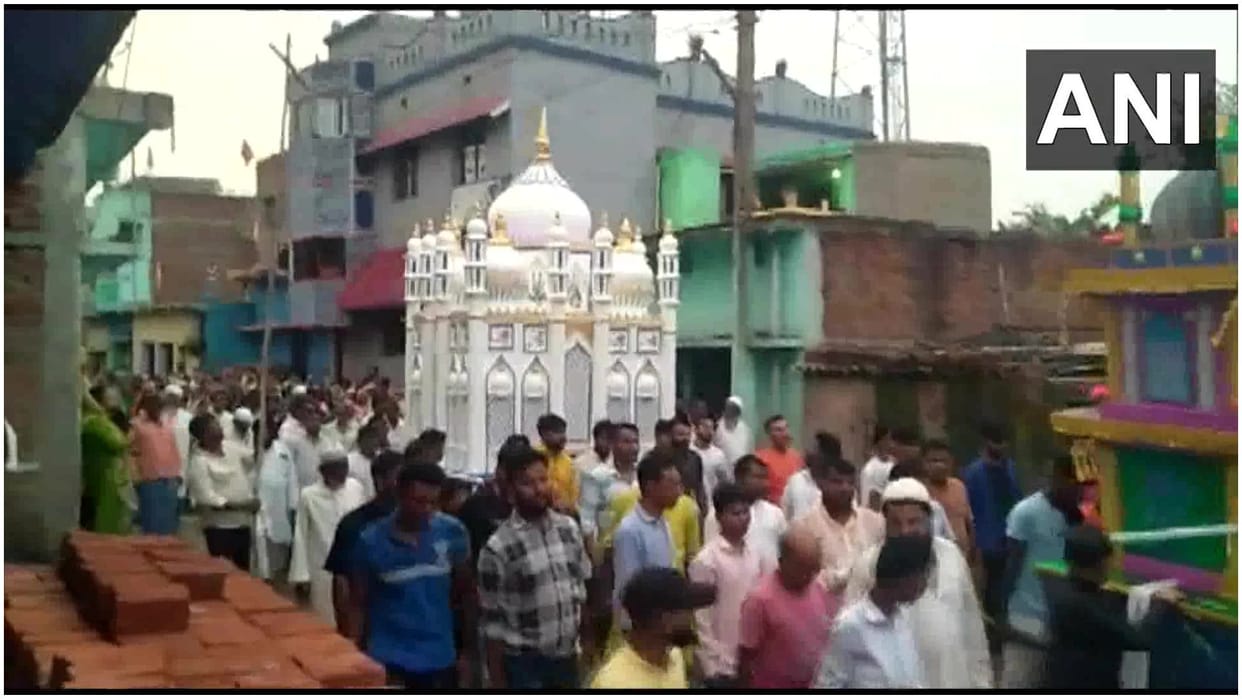 Many killed due to electrocution during Muharram preparation in Jharkhand Latest News Update