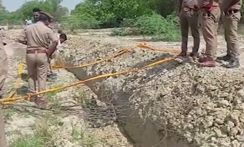 The smoldering dead body of a girl was found in the forest, the hands of the police are still empty
