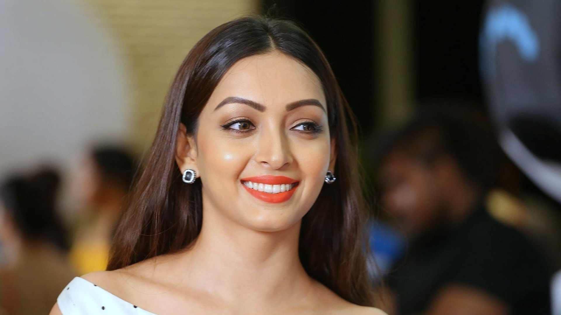 These Beauties Suddenly Disappeared From Industry Malini Sharma Gayatri Joshi Nandini Singh Puja Salvi