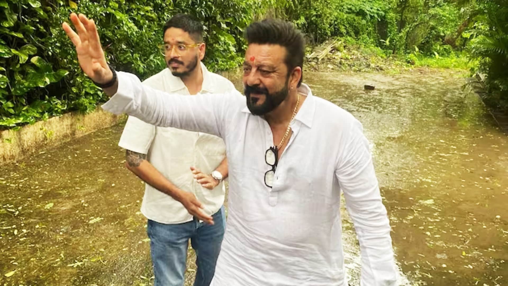 sanjay dutt greets his fans on his birthday at his residence in mumbai video goes viral on social media