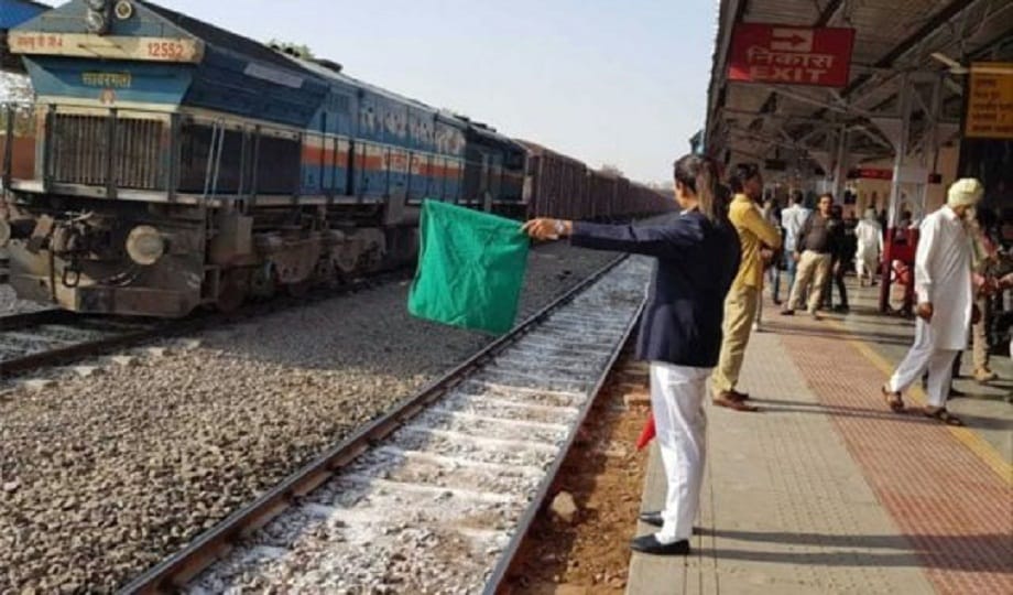 Modi government will send station masters abroad for training, will get training in latest technology