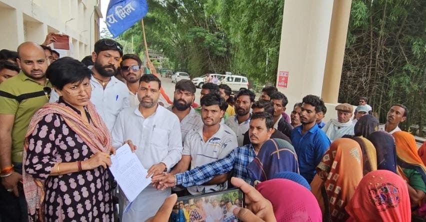 Ujjain News: Bullying of bullies in Ujjain, fined Rs 5000 if Dalits were hired