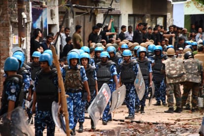 Muharram 2023 Shia Sunni clash in Varanasi Who threw first stone slogans of Pakistan