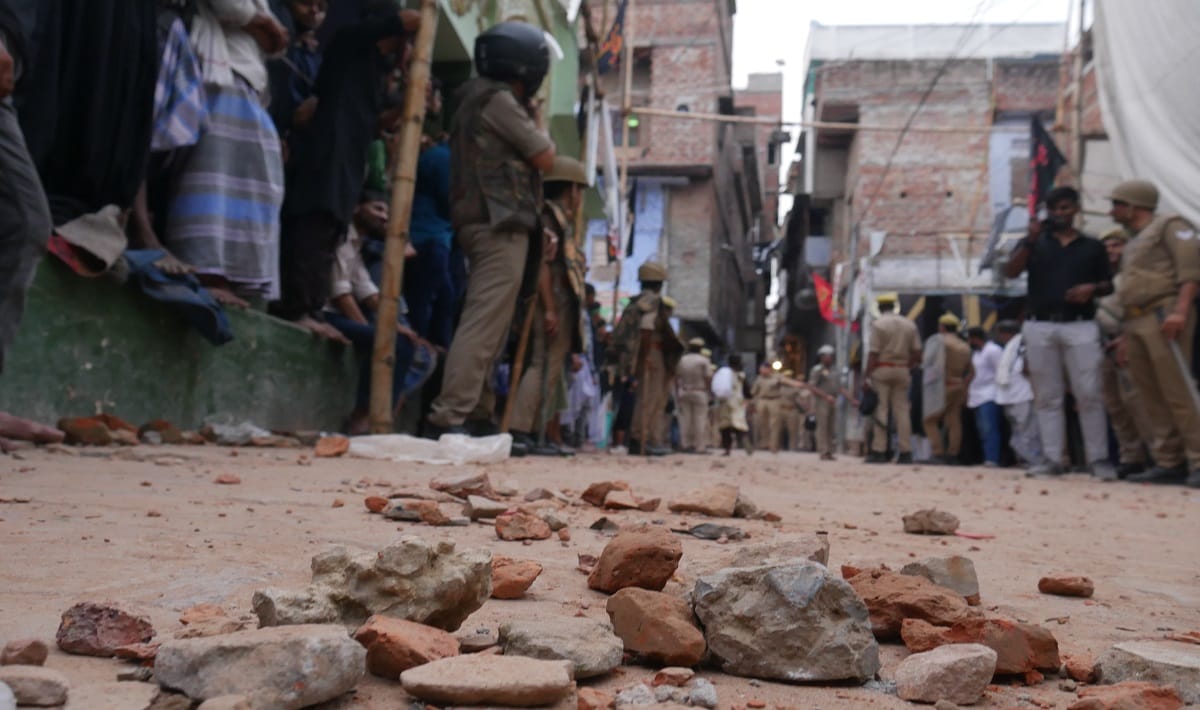 Muharram 2023 Shia Sunni clash in Varanasi Who threw first stone slogans of Pakistan