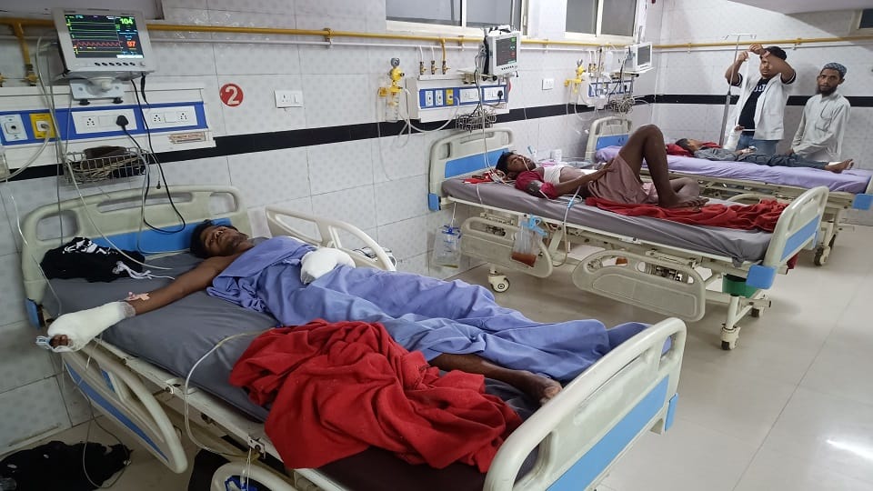 six people scorched due to electrocution after tazia flag touched by high tension line in bareilly