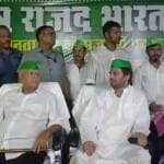 मंच पर मौजूद लालू यादव और तेज प्रताप।