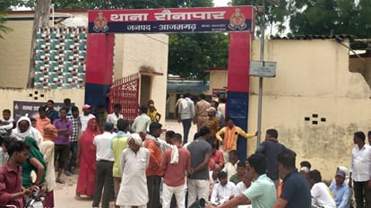 BJP workers protest in front of raunapaar police station after police picked up tMandal General Secretary