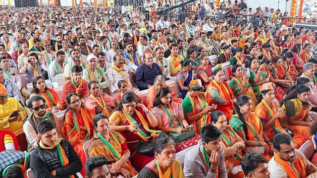 इंदौर में गरजे अमित शाह: 'बंटाधार-करप्शन नाथ MP में ट्रांसफर इंडस्ट्री के सिवाय कोई नया उद्योग नहीं ला पाए' Amit Shah in Indore: Campaign Begins for MP Assembly Election, Target On Congress