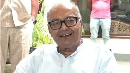 MP News:जयंत मलैया बोले- कांग्रेस झूठे सपने दिखा रही, लोग समझ गए है कि कौन कहता और कौन करता है MP News: Jayant Malaiya said- Congress is showing false dreams, people have understood who says and who does