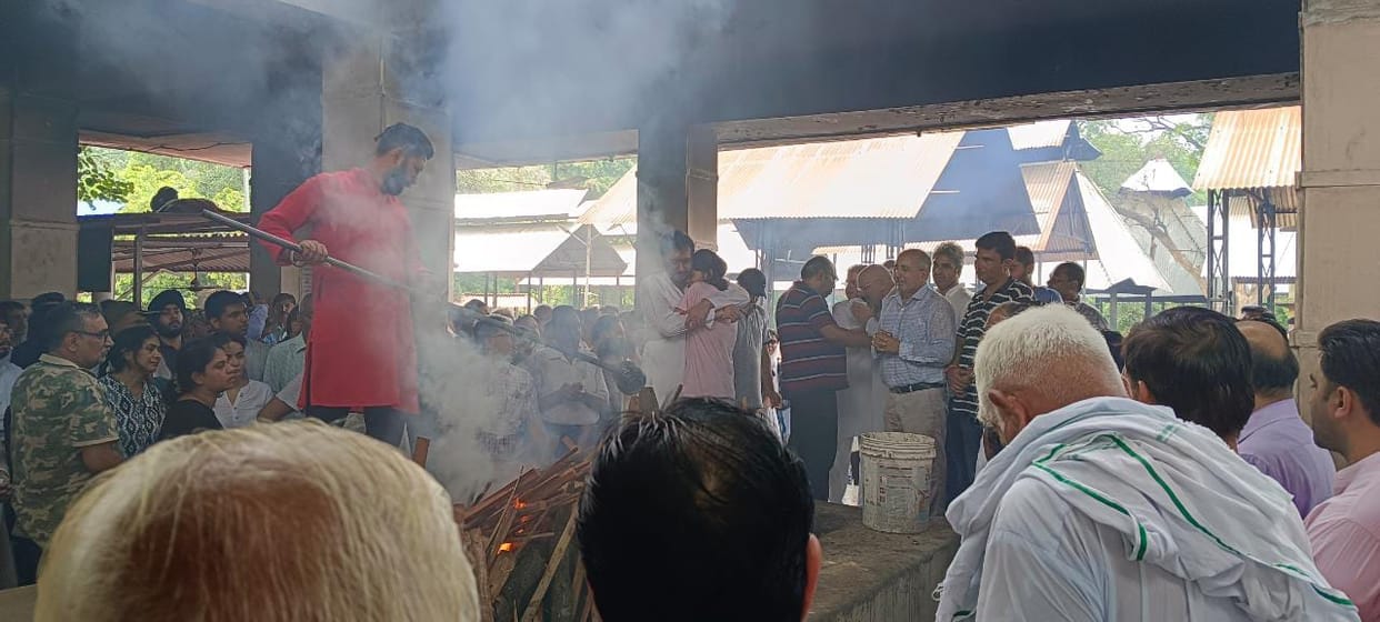 Meerut News Live: Last rites of famous Neuro Physician Dr. Bhupendra Chowdhary today, man beaten to death