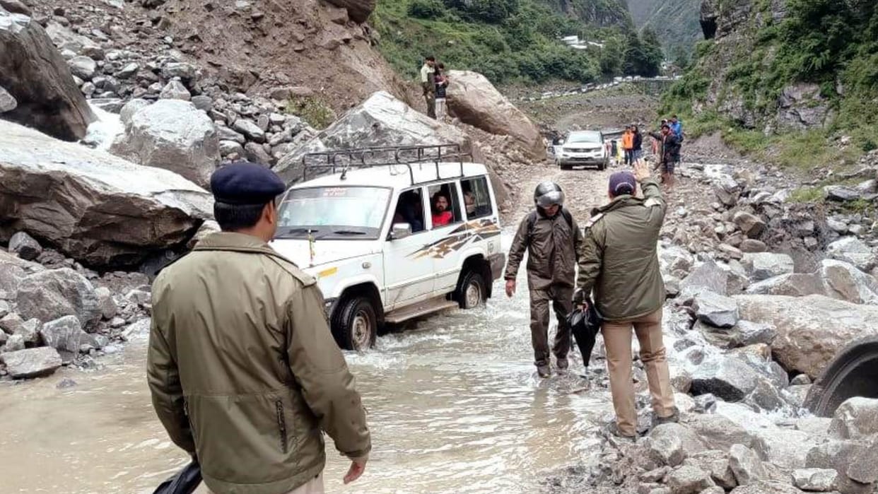 Uttarakhand Rain News: Badrinath Highway Blocked in Chamoli Traffic Jam See Photos