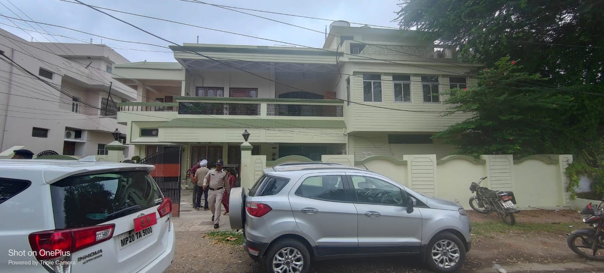 Jabalpur: Napier Town, a soft target for robbery, incident took place at the old couple's house.