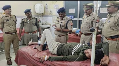 Cow smuggler with prize of twenty five thousand was injured in encounter in Etah police arrested him