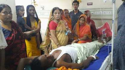 Bihar News: In Madhepur, criminals shot RJD leader, he was out on morning walk; condition serious, crime news