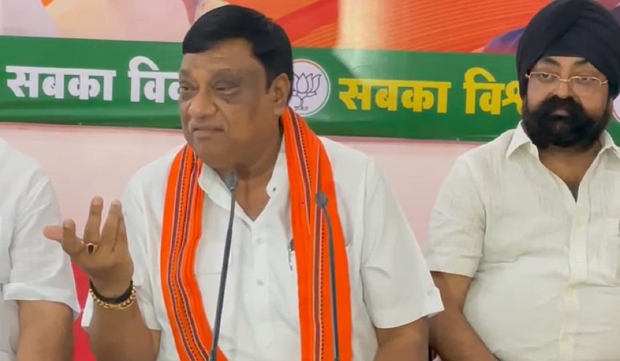 cow dung scam Leader of Opposition Narayan Chandel said scam in dream project of Chhattisgarh government