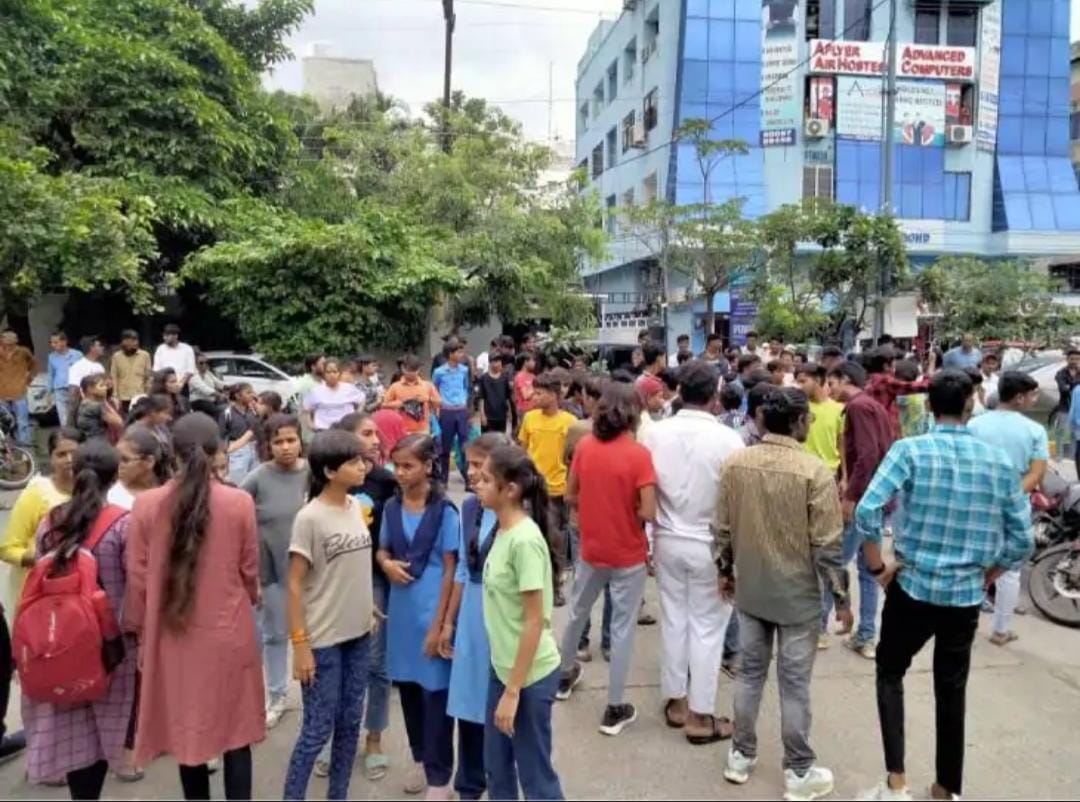 Students went on leave after the murder, students staged a protest in front of the school