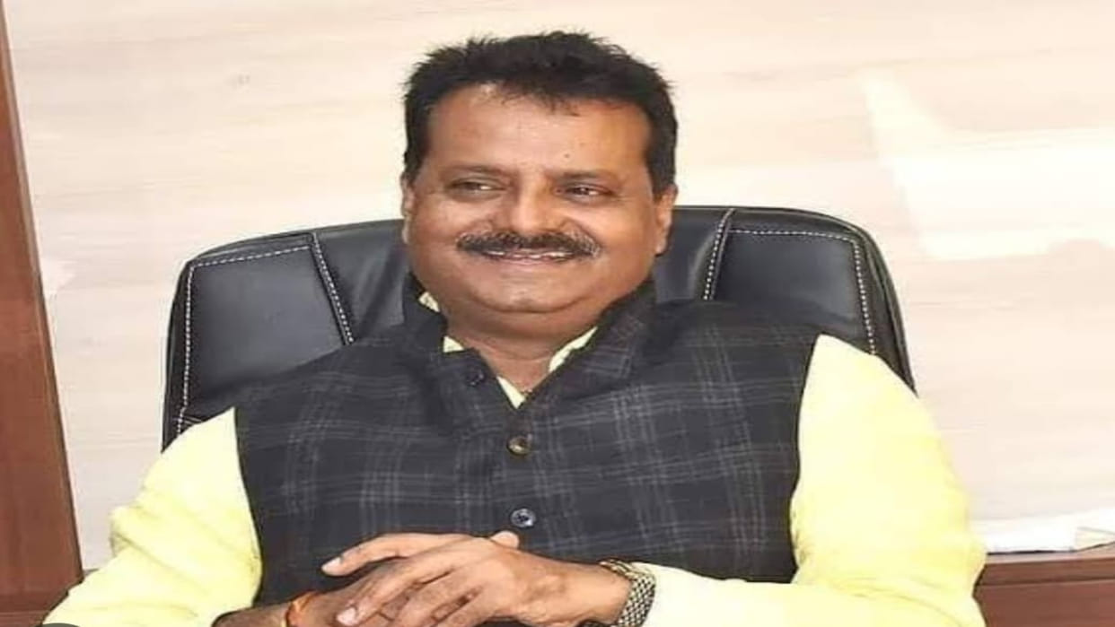 Chhindwara News: Manoj Pushp will be the new collector of Chhindwara, has previously been SDM of the district