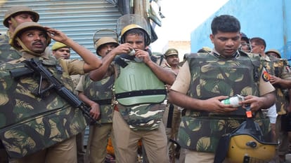 SSP Prabhakar Chowdhary transferred after lathi charge on Kanwariyas in Bareilly