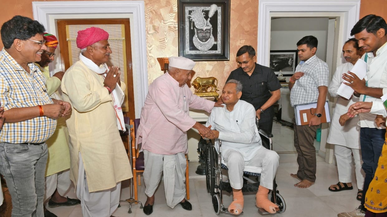 Rajasthan Delegation of ERCP United Front met CM Gehlot says Water supply will be done from Rajasthan Canal