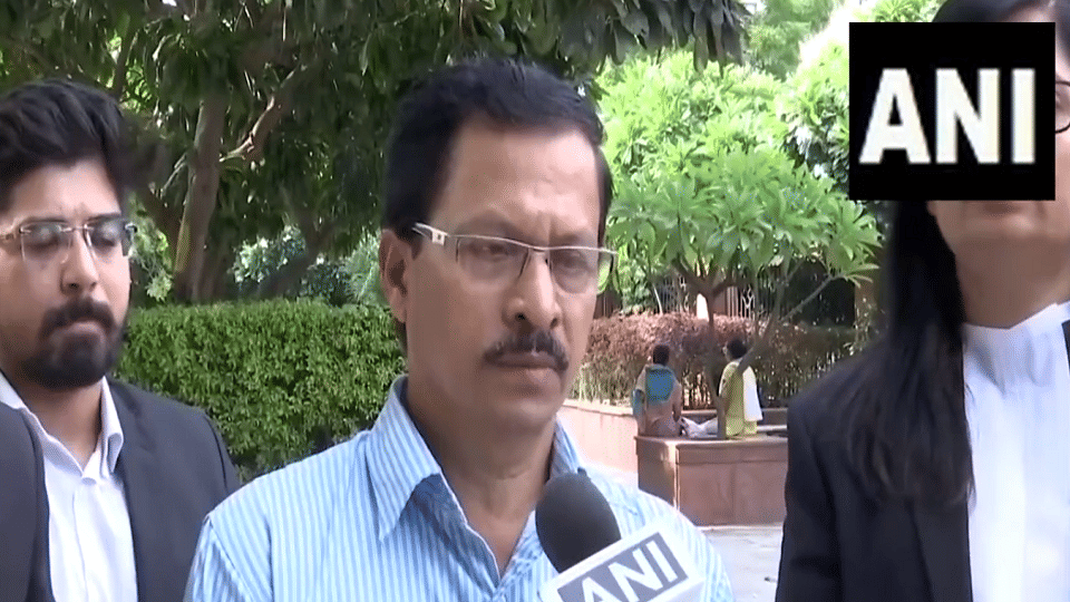 Shraddha Walkar father demands give death sentence to Aftab Poonawalla to court Next hearing on August 5