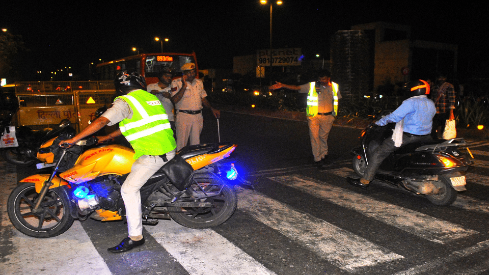 leaves of all policemen including SHO in Delhi have been canceled and high alert issued After ruckus in Nuh
