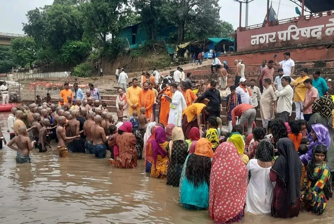 190 people from 35 families adopted Hinduism in Nemavar of Dewas, years ago ancestors had changed religion