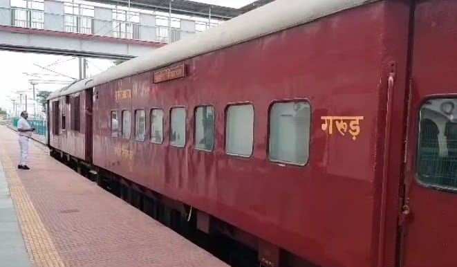 Jammutawi-Kolkata Express Train went wrong track despite red signal in Kaimur, Bhabua; Balasore Rail Accident
