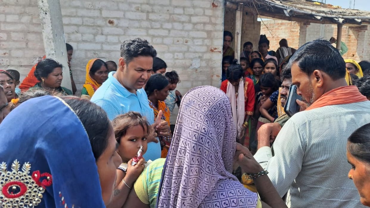 Youth went to Gujarat from Jamui to earn, died in suspicious condition; family has no money for last rites