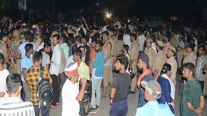 family members blocked the Nainital highway after girl death in bareilly