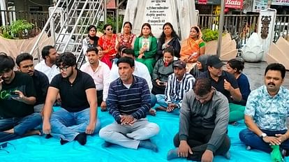 Ujjain News Noori Khan reached Ambedkar statue in protest against BJP statement Noori Teri Kya Pehchan