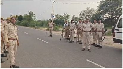Rajasthan: हरियाणा के नूंह में बवाल, भरतपुर समेत मेवात में नेटबंदी, कल सुबह छह बजे तक बंद रहेंगा इंटरनेट Violence in Haryana Nuh net ban in Mewat including Bharatpur Internet will remain closed till 6 am tomorrow