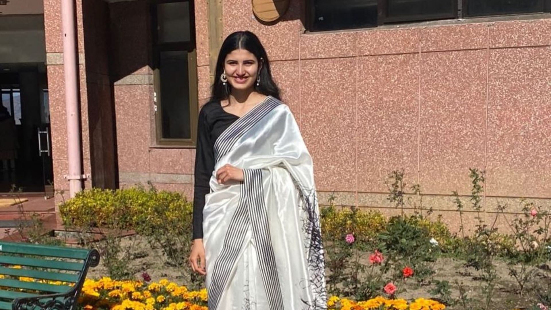 Success Story of Aishwarya Sheoran who left her modelling career for UPSC became an IAS