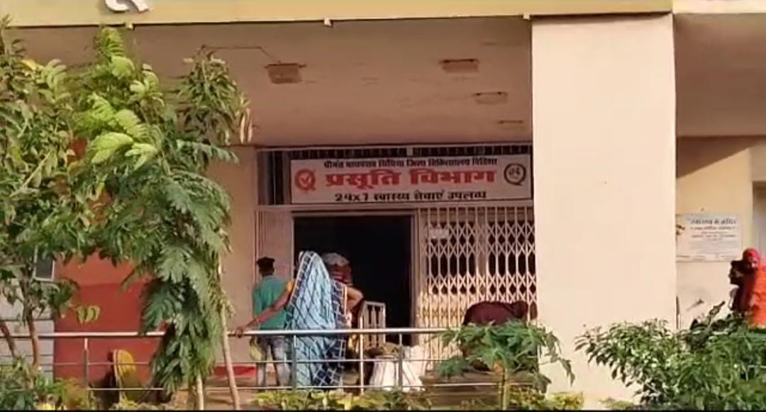 Vidisha: 13 year old girl gave birth to seven month old child raped by an unknown neighbor's youth