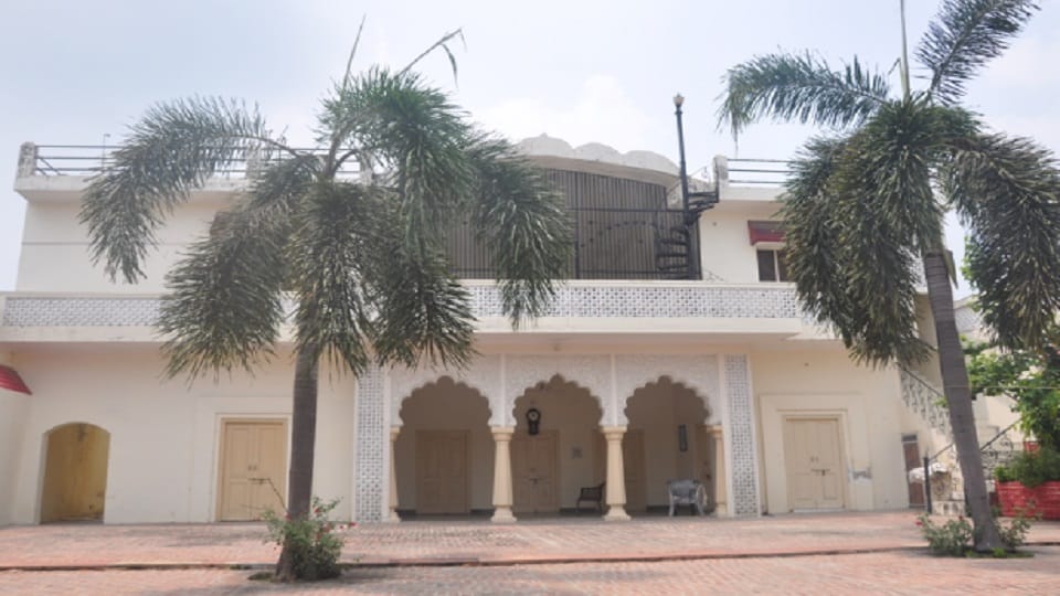 Meena Kumari Birthday: Tragedy Queen reached Amroha first timeonly saw her in laws from outside