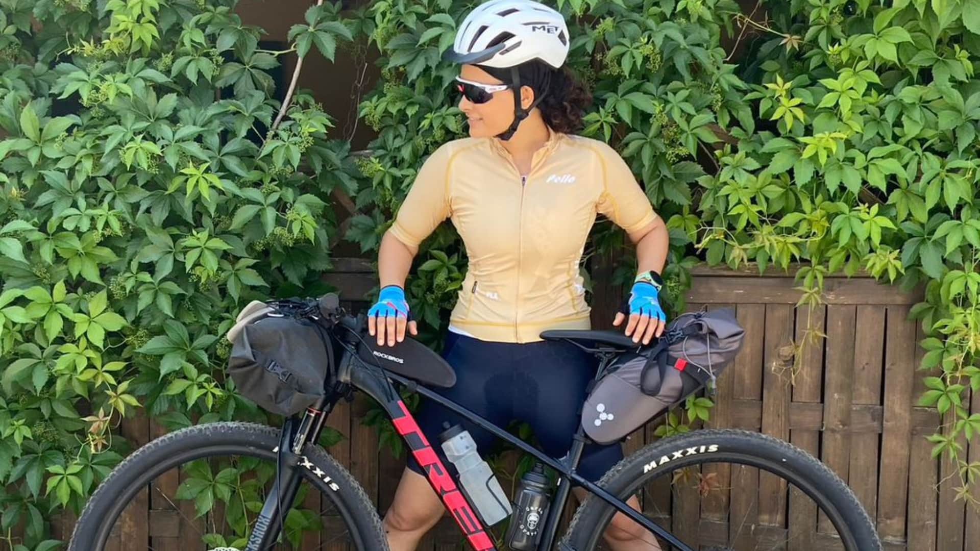 Ghoomer Actress Saiyami kher shoots film on her own while traveling in Italy self motivation enough to explore
