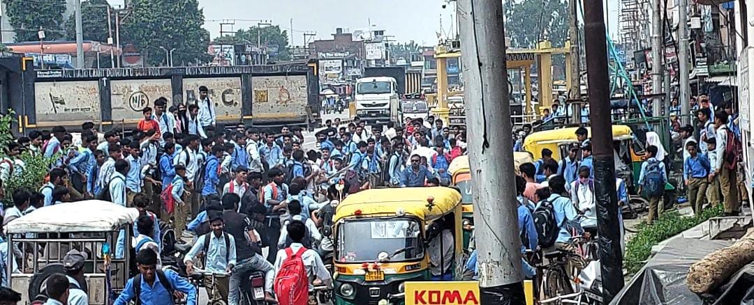Saharanpur: Fight between school students and youth from outside