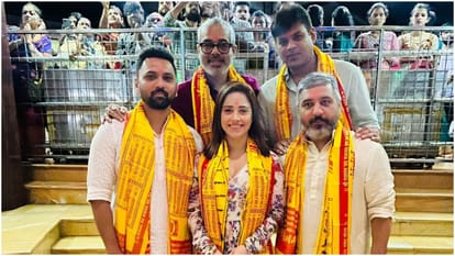 Akelli star Nushrratt Bharuccha reached Siddhivinayak temple with team to seek blessings of ganpati