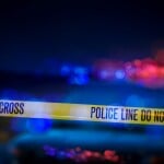 घटनास्थल पर जांच करती पुलिस