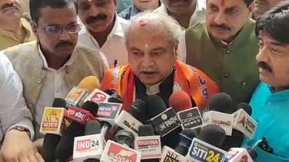 Politics: उज्जैन पहुंचे केंद्रीय मंत्री नरेंद्र तोमर ने कहा- कांग्रेस को हराकर BJP फिर बनाएगी बहुमत की सरकार Politics Narendra Tomar reached Ujjain says BJP will again form majority government by defeating Congress