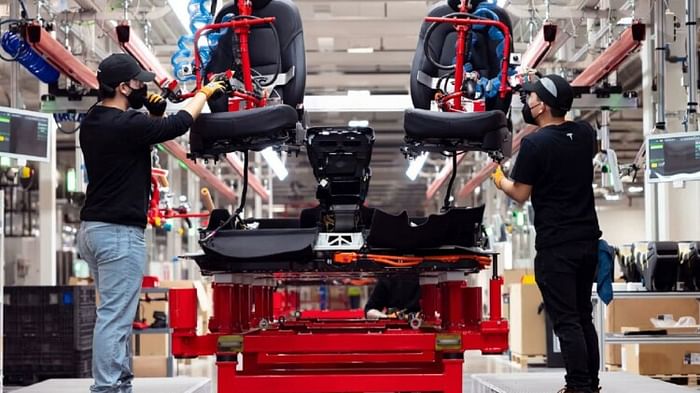 Electric car manufacturer Tesla has to copy tech giant Apple to set up business in India