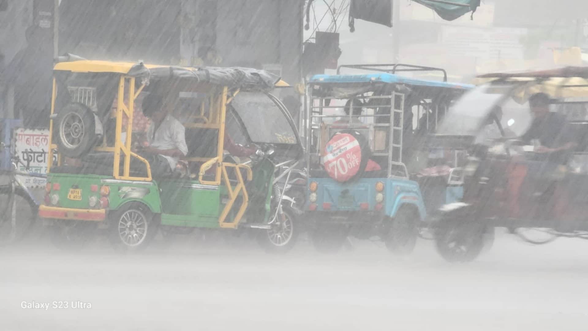 भारी बारिश