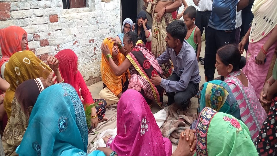 Three year old child died in Sambhal