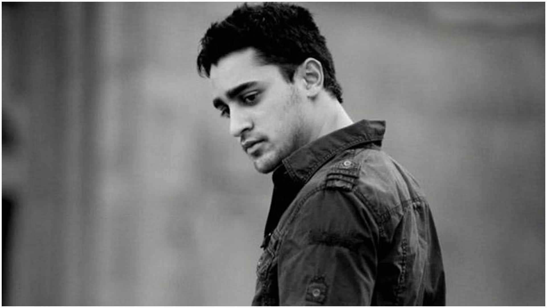Imran Khan hints at his comeback in films promises fans he will make it happen after 1M likes