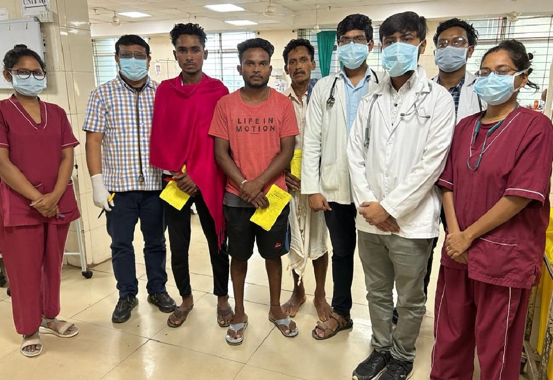 Mekaj Hospital doctors cured ten patients of snake bite in Jagdalpur