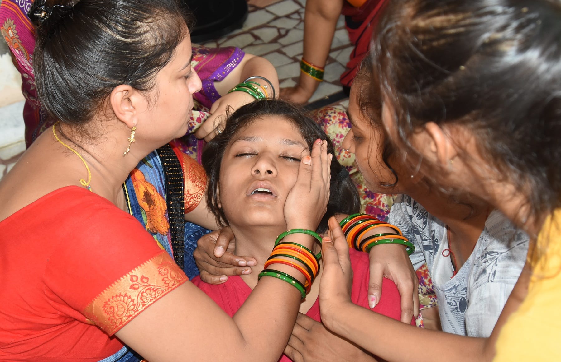 kanpur school massacre, Father broke down as soon as he lit the fire to his only son, Crying bad condition of
