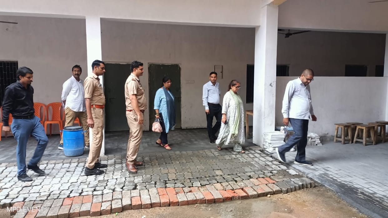 Anita Agarwal reached Prayag Vidya Mandir Inter College, said School is a safe place, incident unfortunate