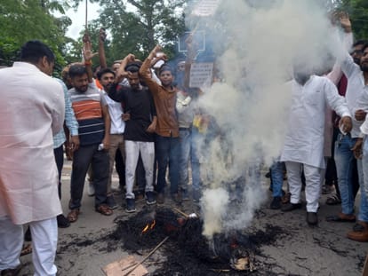 Uproar in western UP over Nuh incident, Hanuman Chalisa recitation done in Saharanpur, burns effigy in Meerut