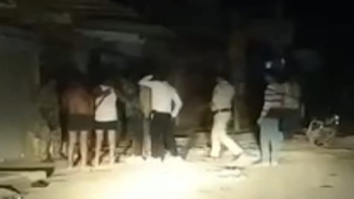 Gwalior Crime News Criminals beat up two policemen in the area of the State Home Minister